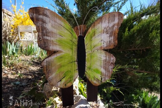 Jardiniere aux Pied avec Papillion (vert/blanc) • 49.00€ • © AHM Créations